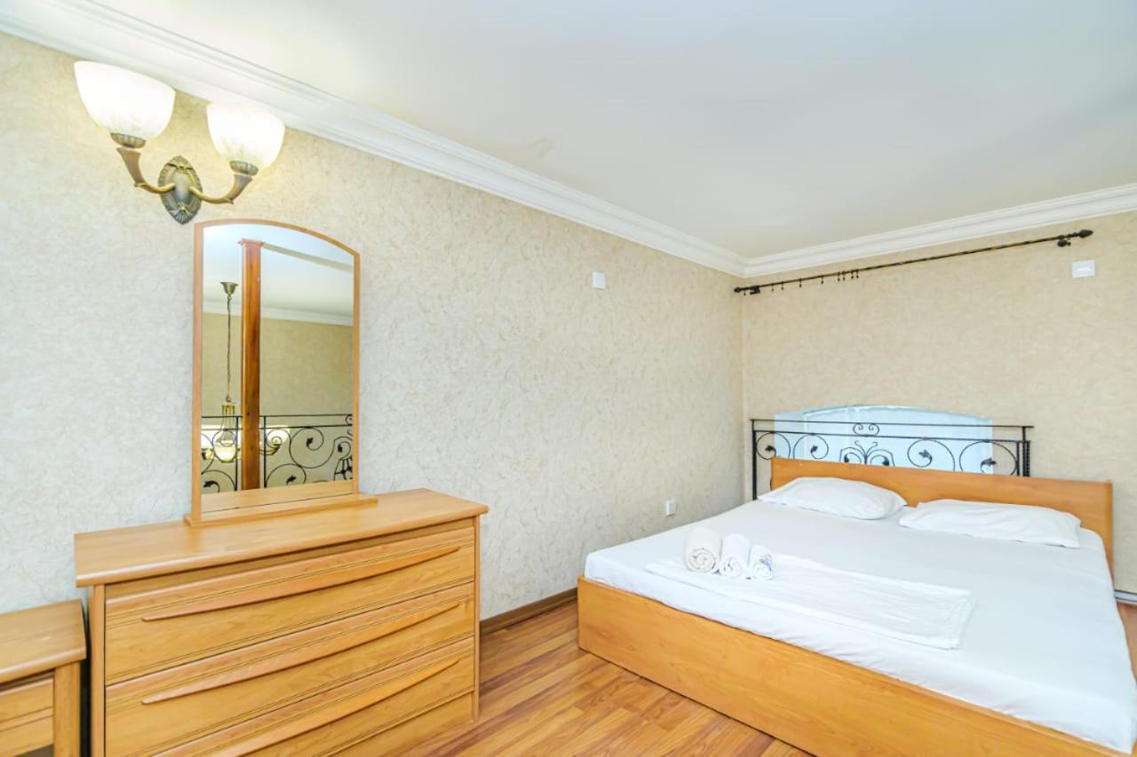 Nizami Street 2 Room Luxe House Baku Extérieur photo